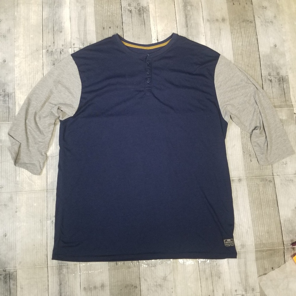☆Nike Men's Qtr Length Sleeve Shirt